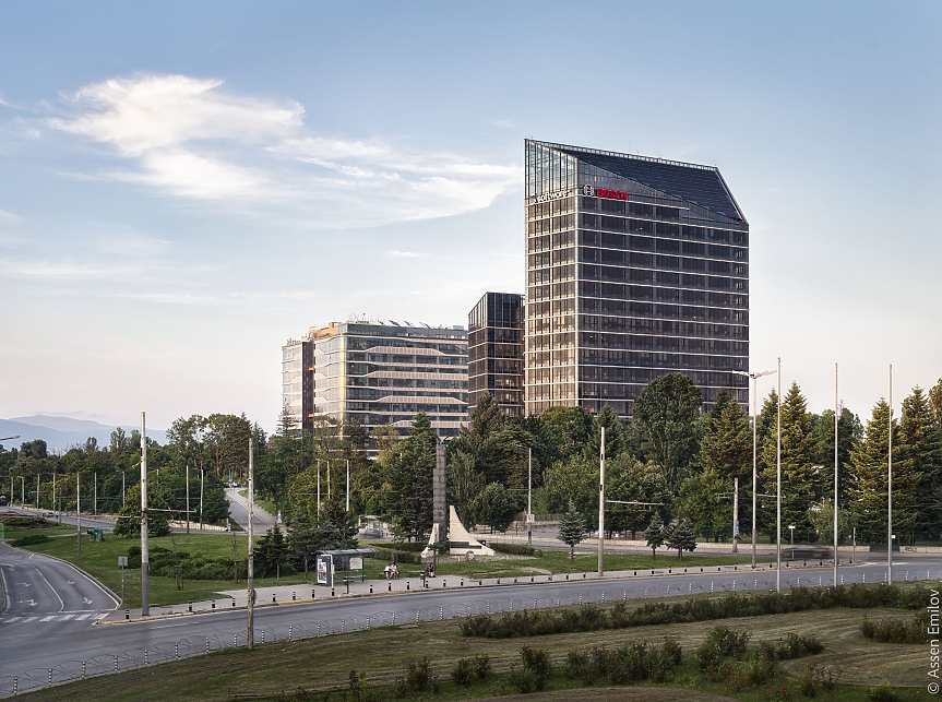 Компания за софтуер за онлайн залози наема офисa на Bosch в София, мести се през 2027 г.