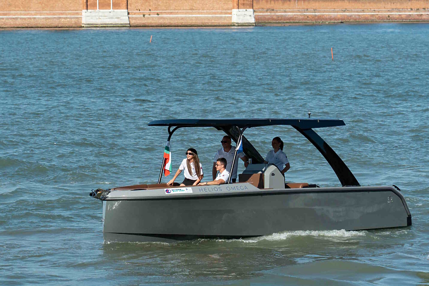 Helios Marine (Снимки: Helios Marine)