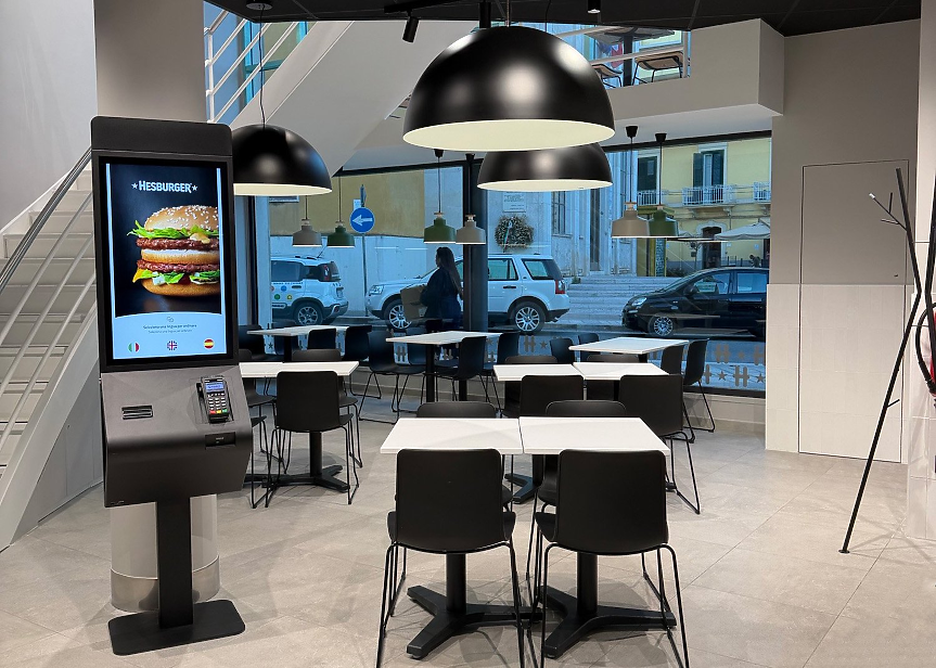 Финландската верига за бургери Hesburger стъпи на италианския пазар с нов обект в Матера; ©Hesburger